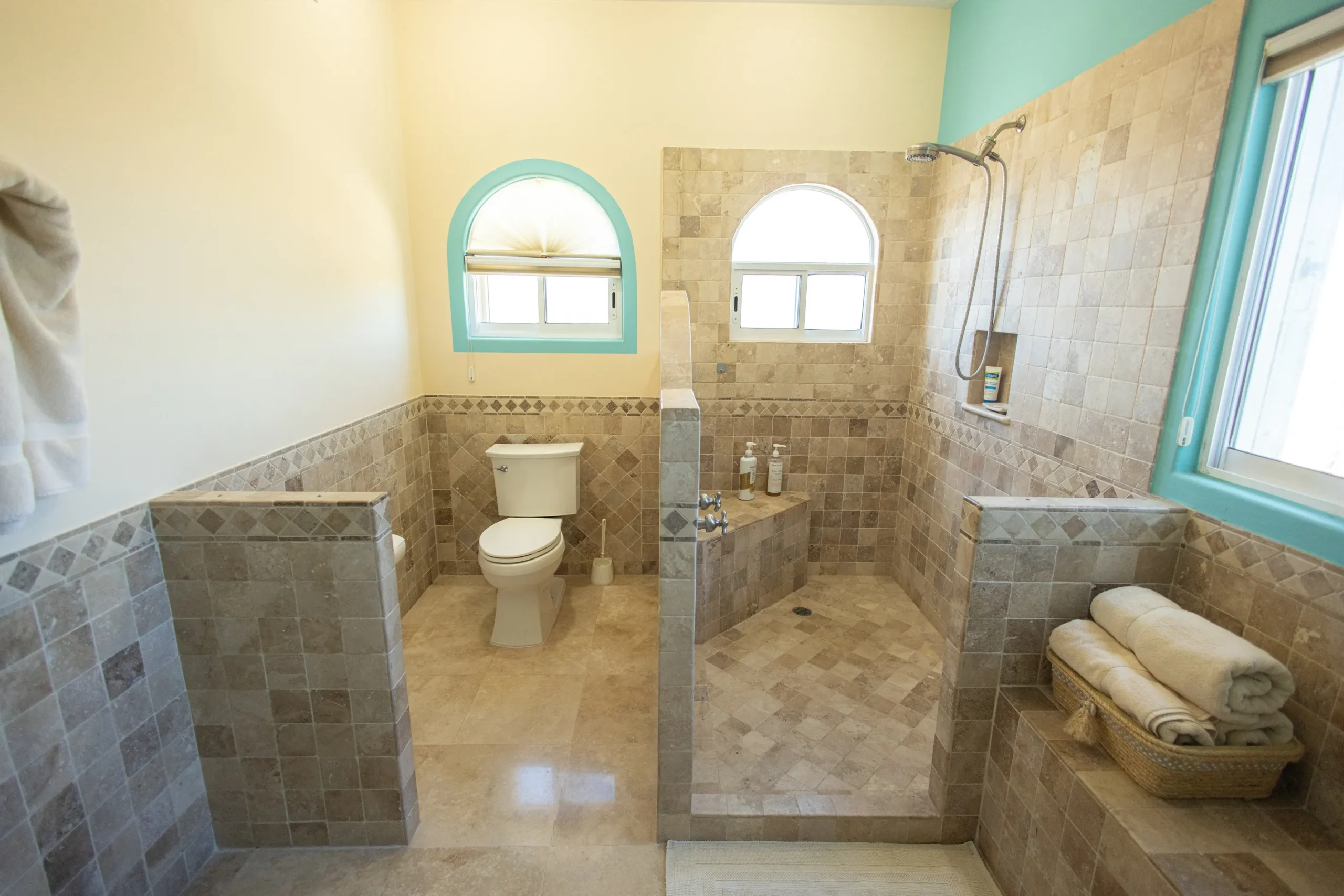 Beachfront Penthouse 10
