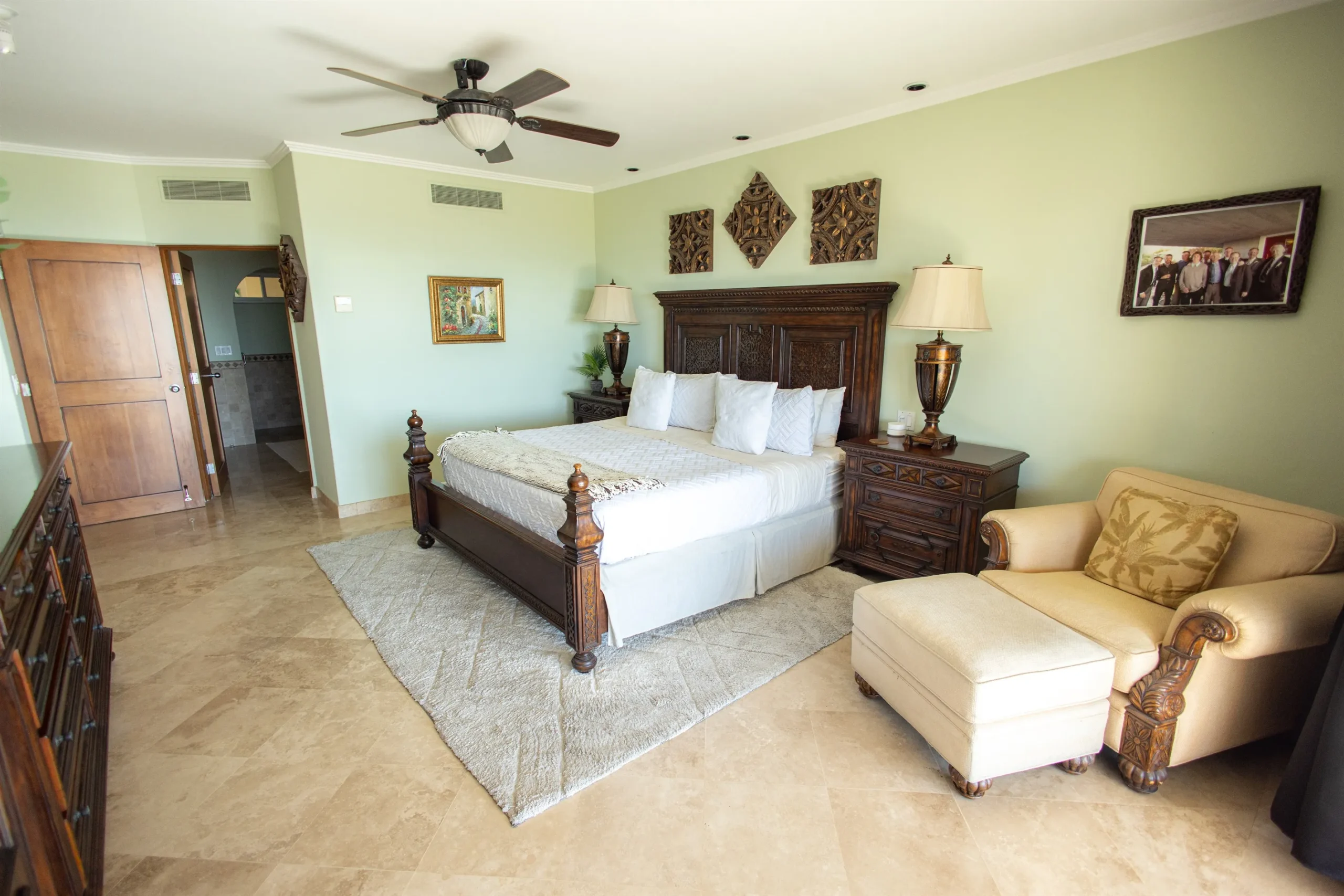 Beachfront Penthouse 12