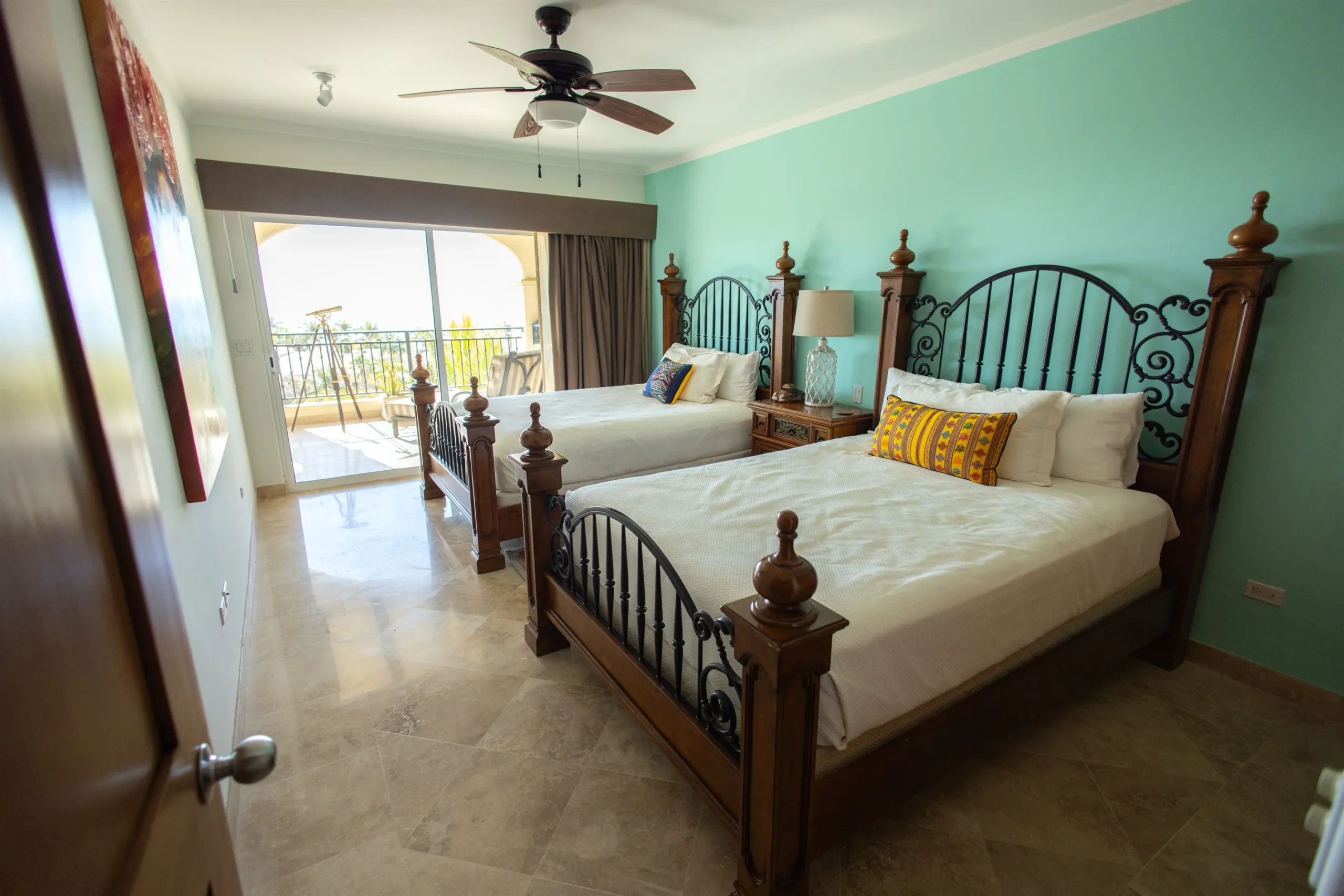 Beachfront Penthouse 14