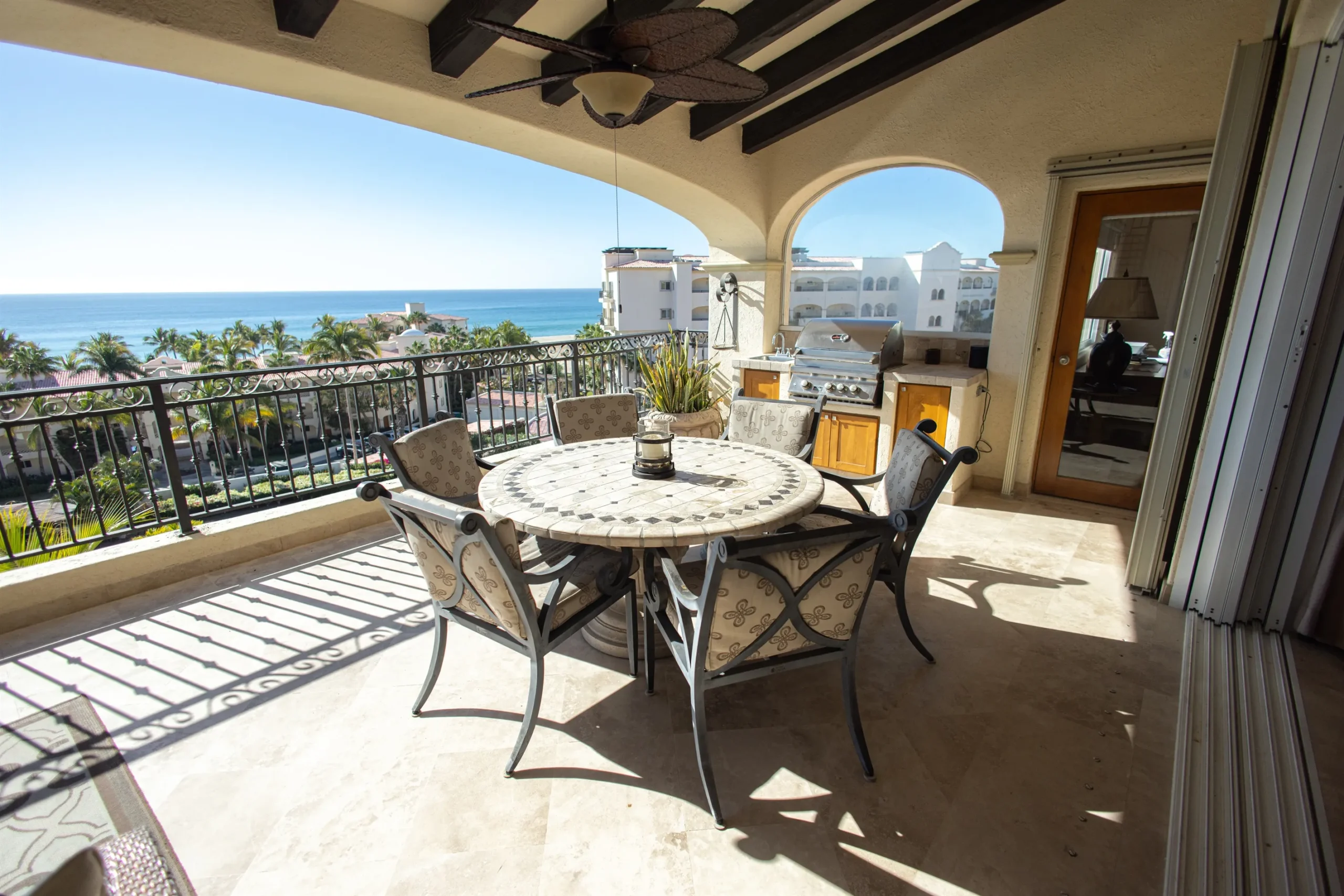 Beachfront Penthouse 4