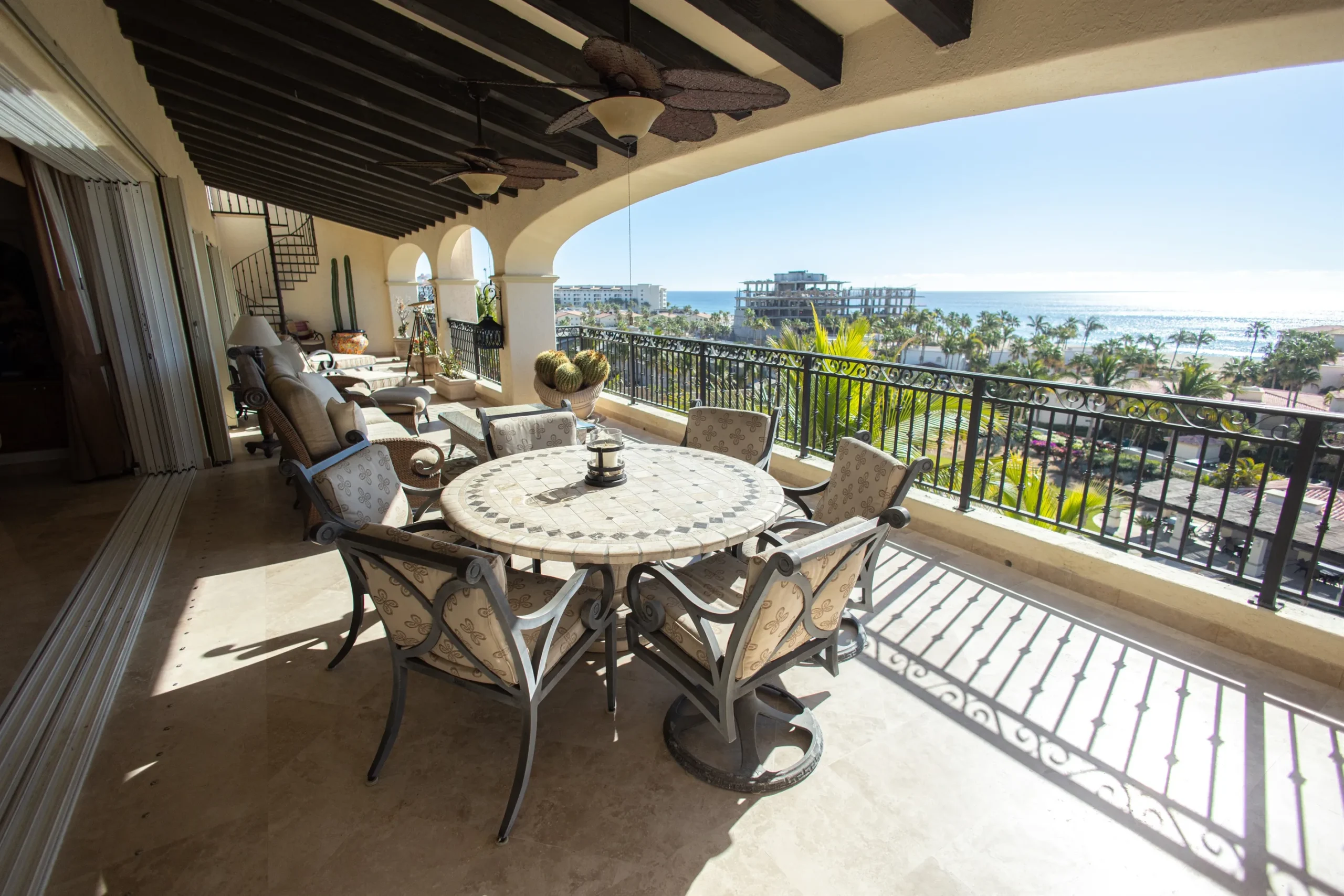 Beachfront Penthouse 5