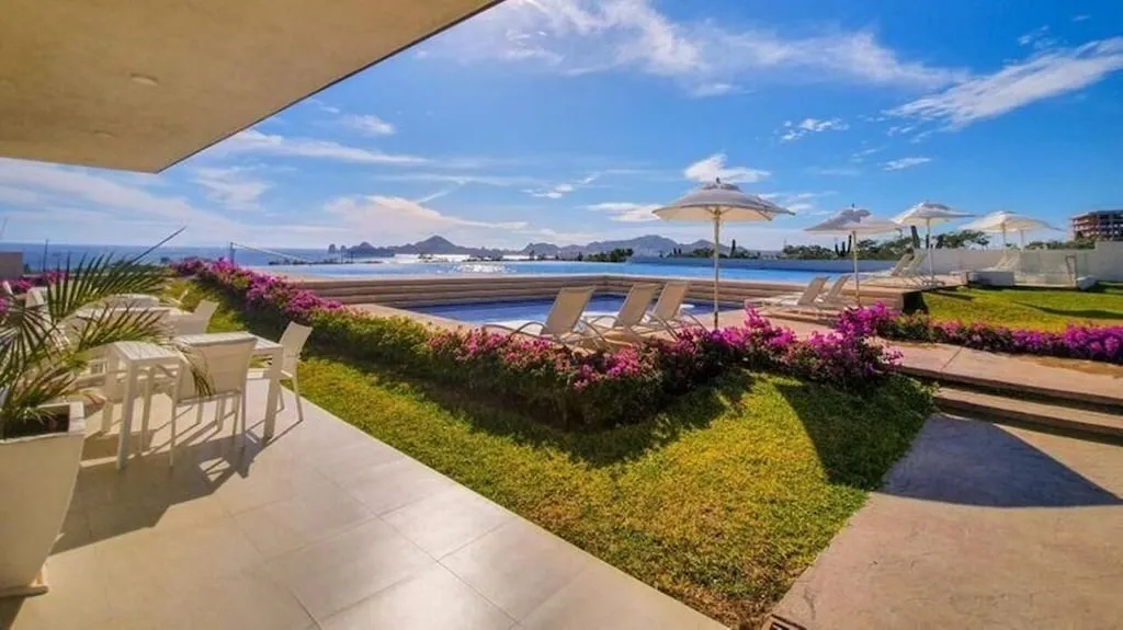 Oceanview Penthouse 14