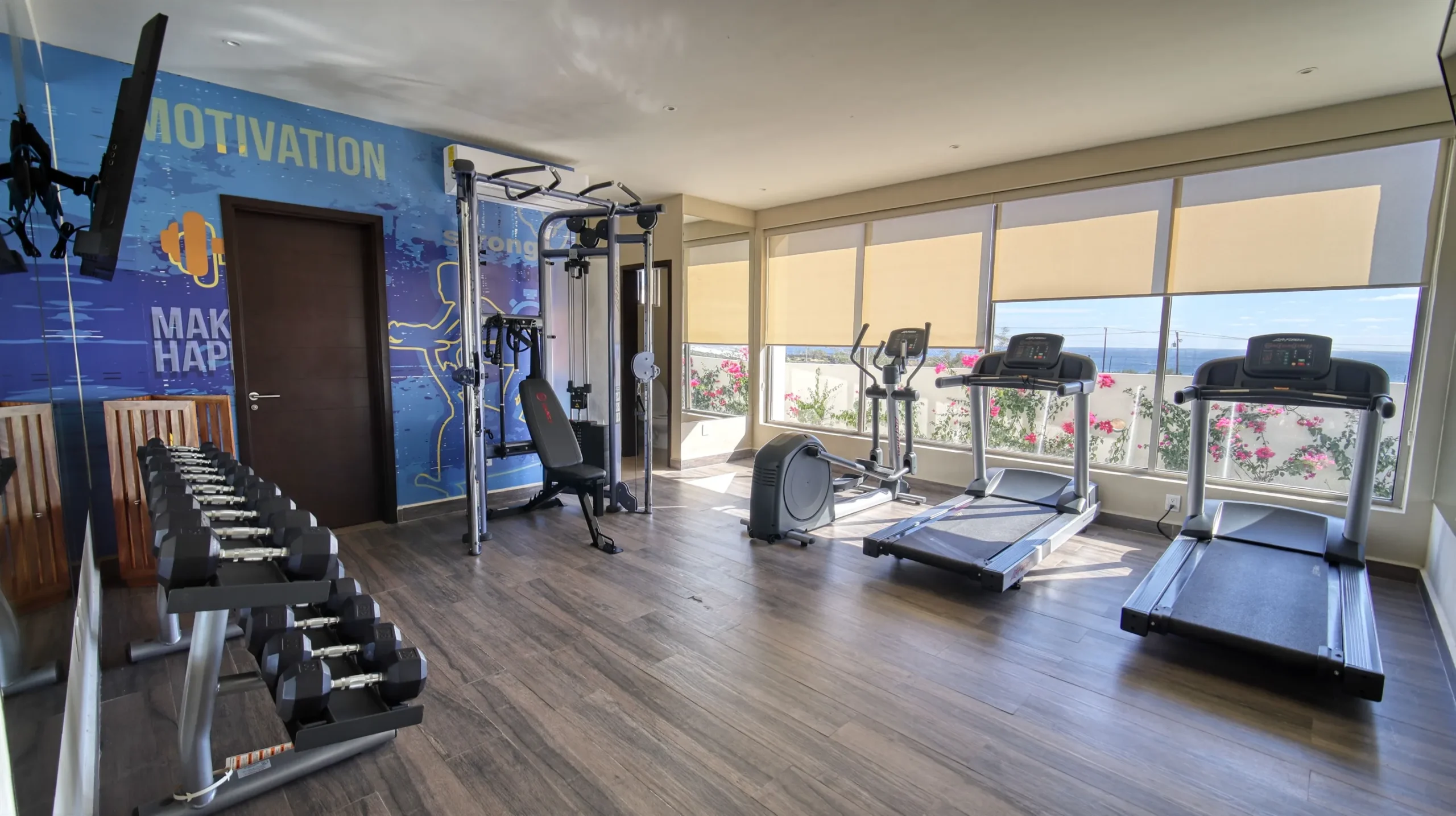 Oceanview Penthouse 17
