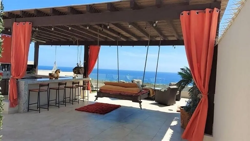 Oceanview Penthouse 2